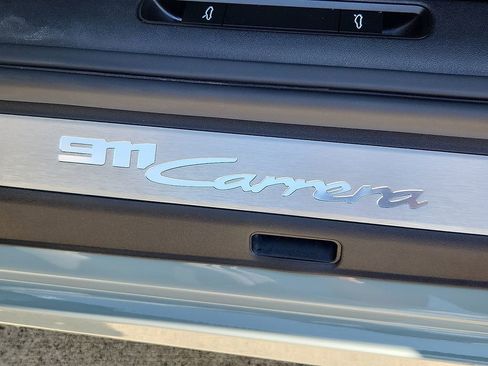 Certified 2025 Porsche 911 Carrera image 30