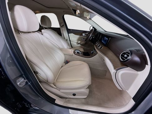 Used 2018 Mercedes-Benz E 300 w/ Premium 1 Package image 29