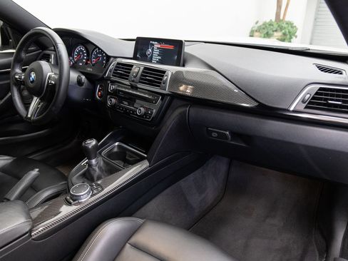 Used 2016 BMW M4 Coupe RWD image 13