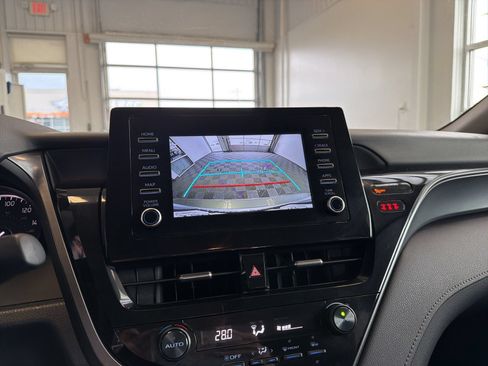 Used 2024 Toyota Camry SE FWD image 24