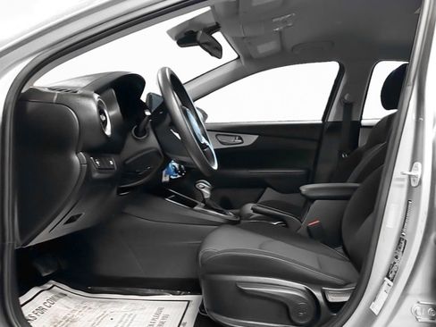 Used 2024 Kia Forte LXS image 16