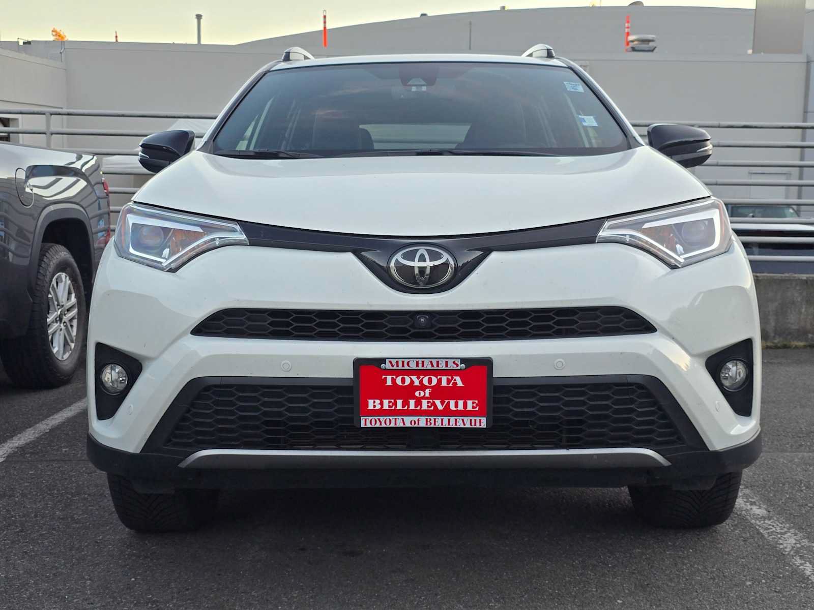 Used 2018 Toyota RAV4 SE w/ Advanced Technology Package AWD/4WD image 2