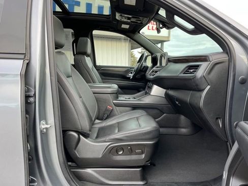 Used 2022 Chevrolet Suburban Z71 w/ Off-Road Capability Package image 37