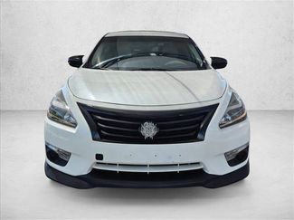 Used 2015 Nissan Altima 2.5 SL w/ Technology Package FWD video 2