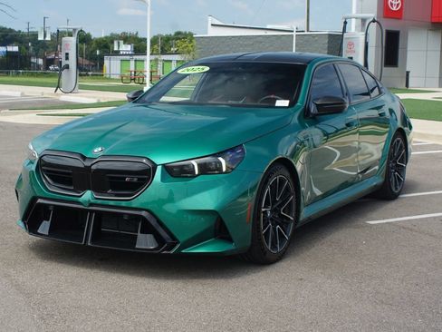 Used 2025 BMW M5 w/ Carbon Package AWD/4WD image 24