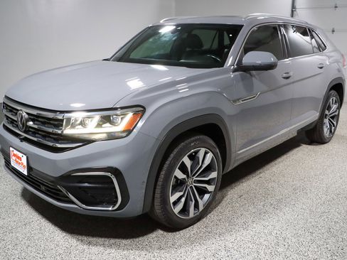 Used 2023 Volkswagen Atlas Cross Sport SEL Premium R-Line AWD/4WD image 34