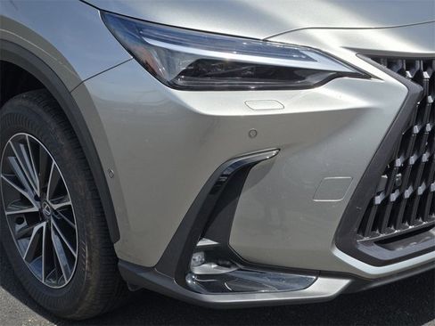 Certified 2025 Lexus NX 350h AWD w/ Accessory Package (2T) image 9