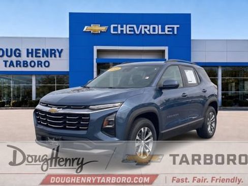 Used 2025 Chevrolet Equinox LT FWD image 1