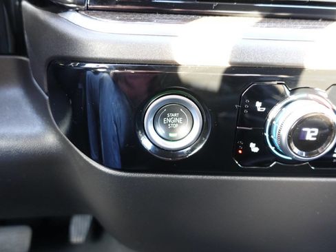 Used 2024 GMC Sierra 1500 Elevation image 37