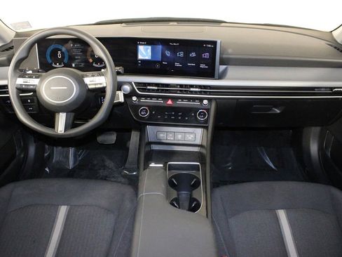 Used 2025 Hyundai Sonata SEL FWD image 13