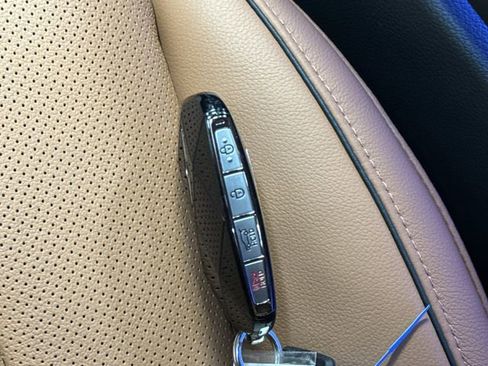 Used 2025 Genesis GV80 2.5T Prestige image 29