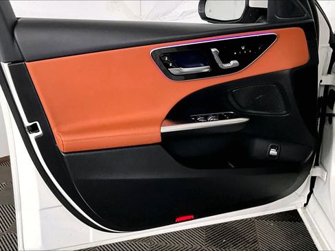 Used 2023 Mercedes-Benz C 300 4MATIC Sedan image 21