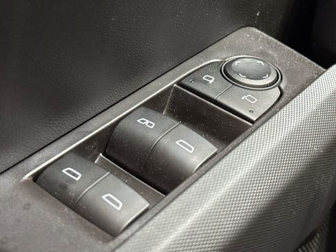 New 2025 GMC Canyon Elevation w/ Convenience Package image 35