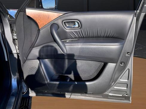 Used 2023 Nissan Armada SL w/ Captain's Chairs Package image 24