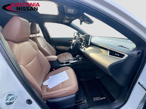 Used 2026 Toyota Corolla Cross XLE w/ Convenience Package image 38