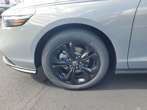 New 2025 Honda Accord SE image 17