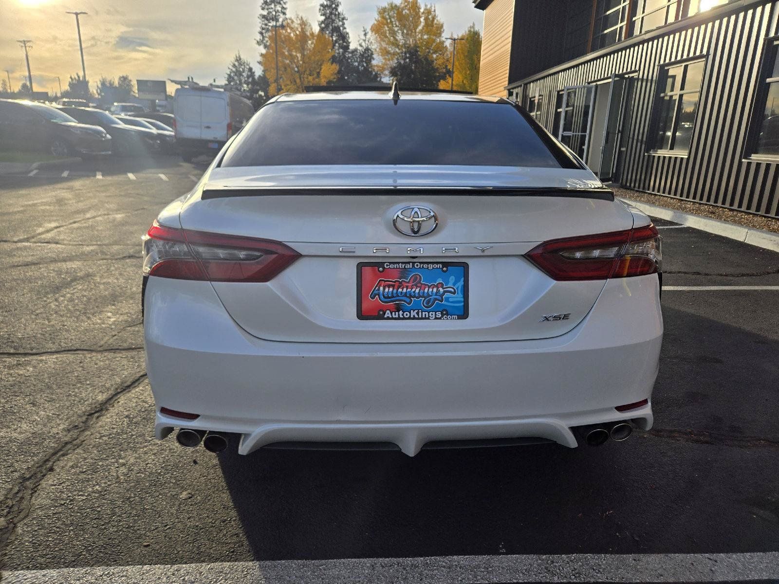 Used 2022 Toyota Camry XSE FWD image 4
