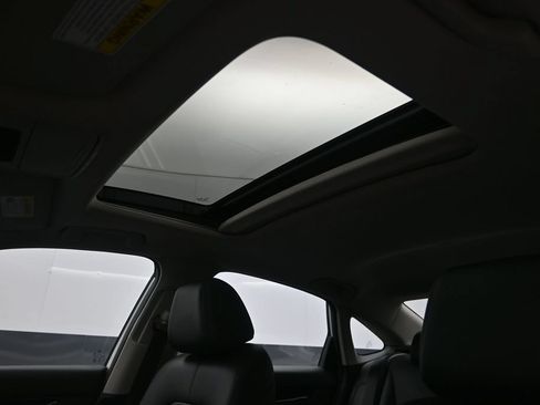 Used 2024 Honda Civic Touring image 28