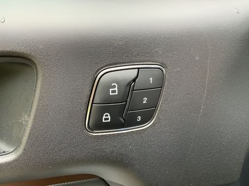 Used 2025 Ford Bronco Sport Outer Banks AWD/4WD image 21