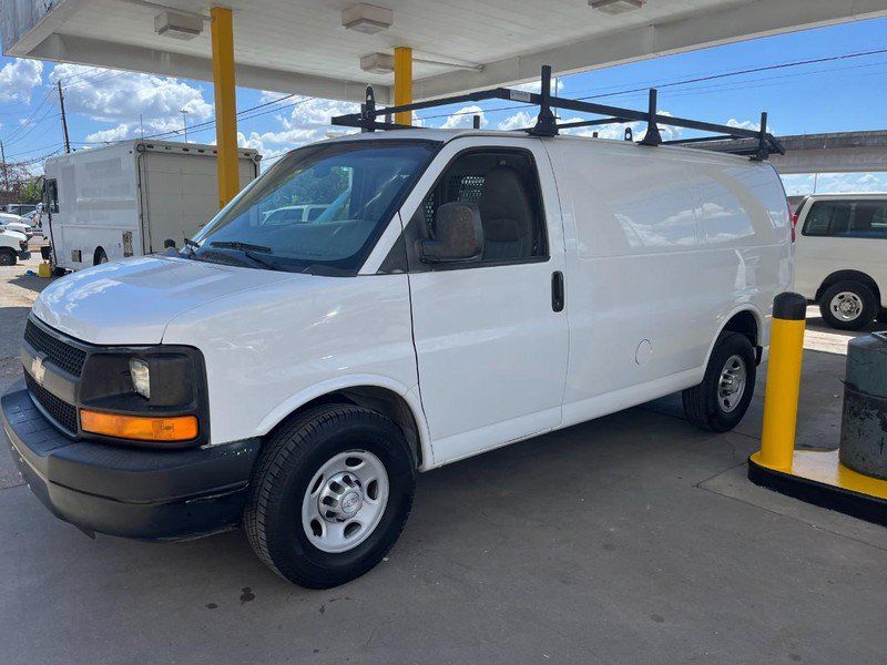 Used 2015 Chevrolet Express 2500 RWD image 3
