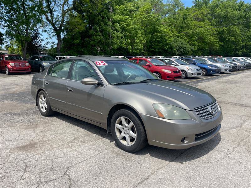 Used 2005 Nissan Altima FWD image 3