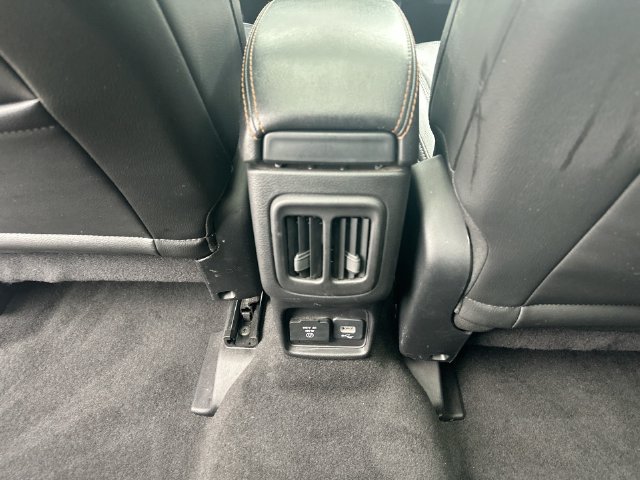 Used 2018 Jeep Compass Limited w/ Navigation Group AWD/4WD image 24