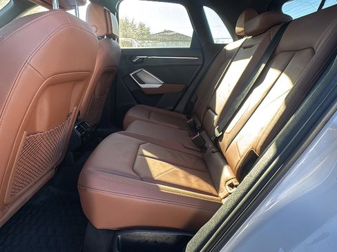 Used 2025 Audi Q3 2.0T Premium image 15