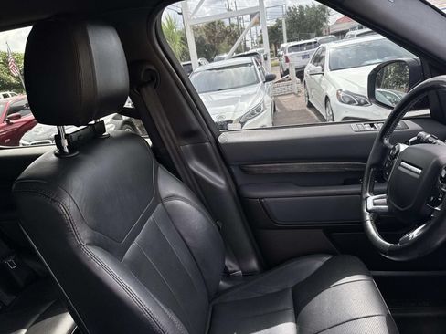 Used 2019 Land Rover Discovery HSE AWD/4WD image 13