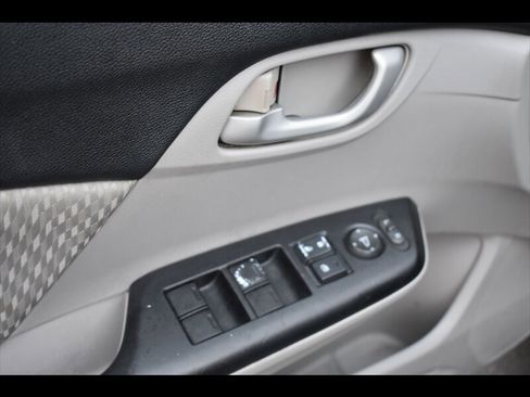 Used 2015 Honda Civic LX image 18