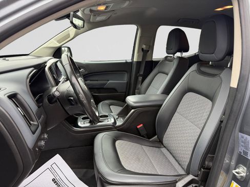 Used 2022 Chevrolet Colorado Z71 image 9