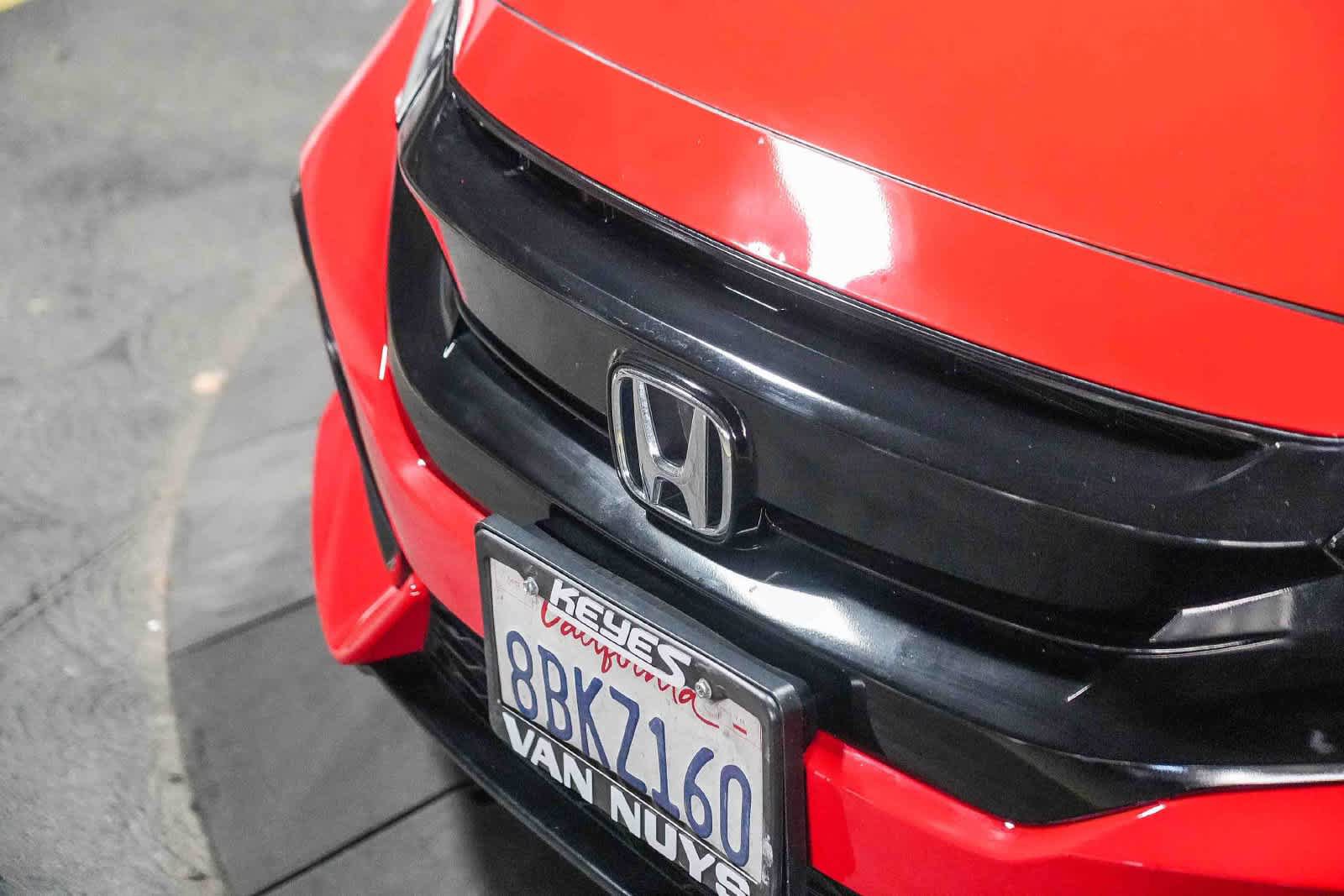 Used 2017 Honda Civic Sport image 3