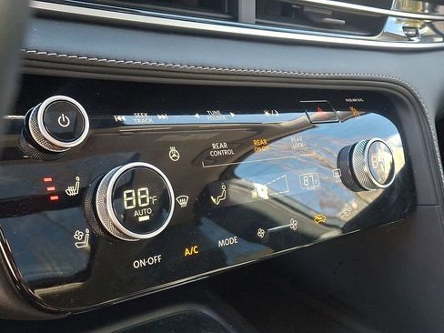 Certified 2024 INFINITI QX60 Luxe w/ Cargo Package image 17