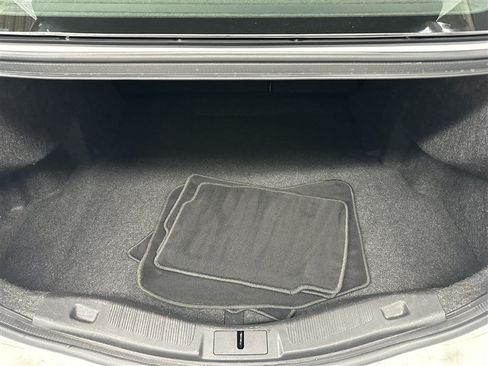 Used 2016 Ford Fusion SE FWD image 17