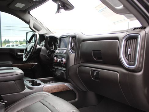 Used 2022 GMC Sierra 3500 Denali w/ Denali Ultimate Package AWD/4WD image 28