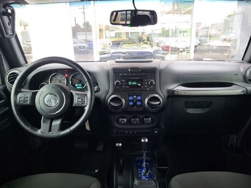 Used 2017 Jeep Wrangler Unlimited Sport w/ Quick Order Package 24S image 7