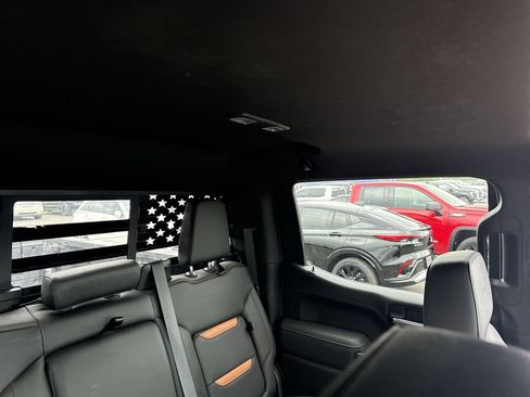 Used 2020 GMC Sierra 1500 AT4 w/ AT4 Premium Package AWD/4WD image 14