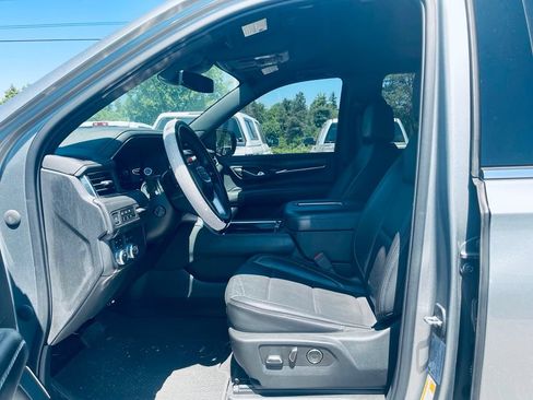 Used 2023 GMC Yukon Denali AWD/4WD image 11