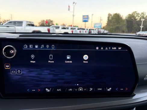 New 2026 Chevrolet Traverse LT w/ Driver Confidence Package image 22