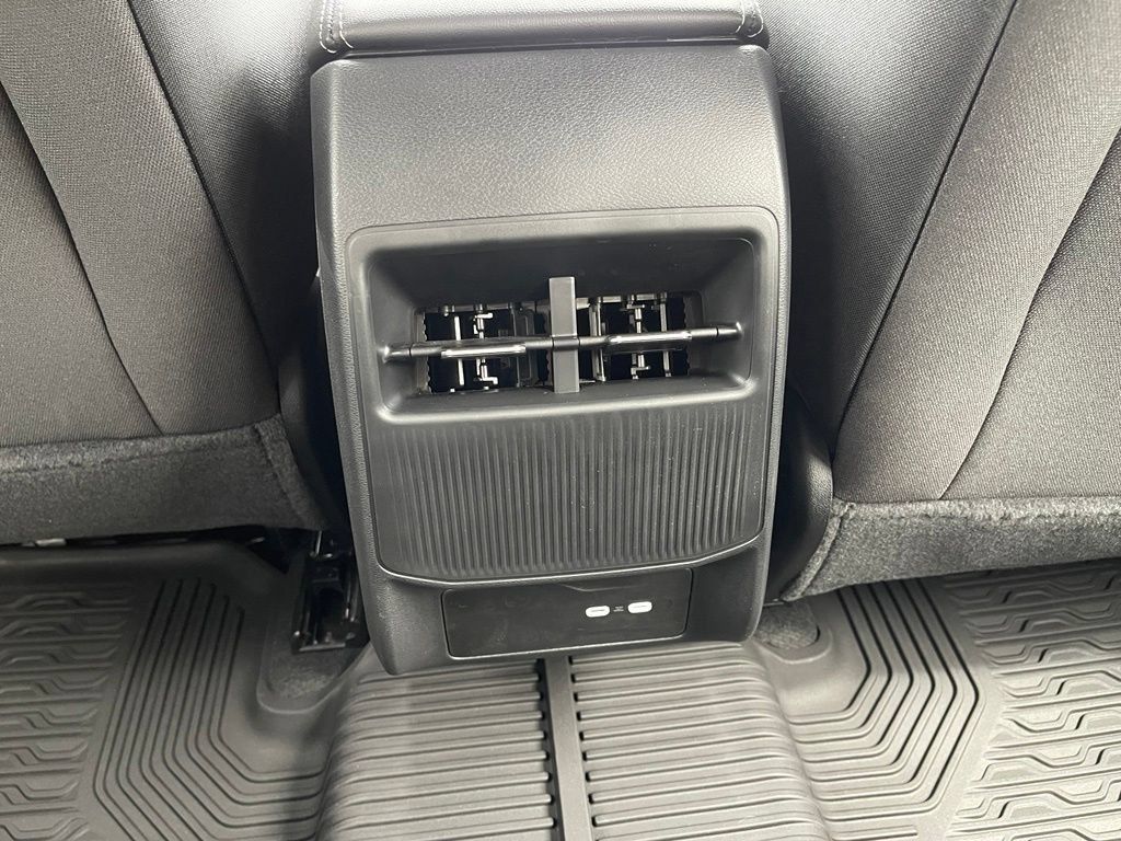 New 2026 Jeep Cherokee Laredo AWD/4WD image 37