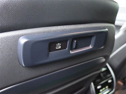 Used 2020 BMW X6 xDrive40i w/ Premium Package image 33