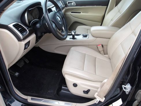 Used 2014 Jeep Grand Cherokee Limited w/ Luxury Group II image 7