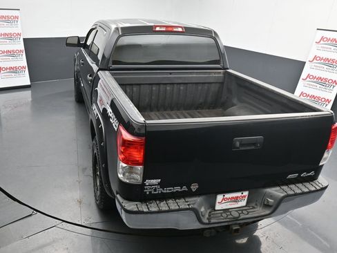 Used 2011 Toyota Tundra 4x4 CrewMax image 33