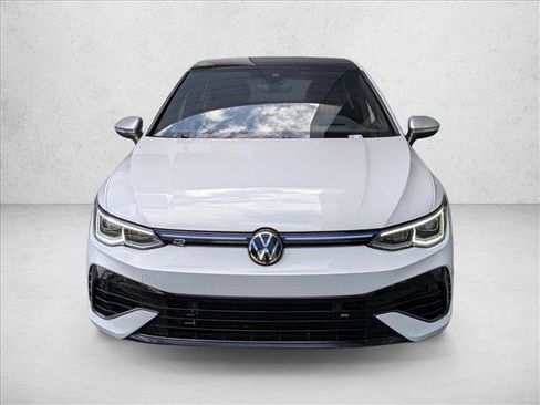 Used 2023 Volkswagen Golf R image 2