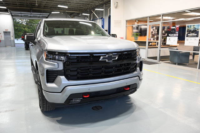 New 2026 Chevrolet Silverado 1500 RST w/ Redline Edition AWD/4WD image 3