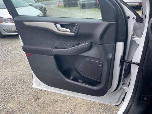Used 2021 Ford Escape S FWD image 22
