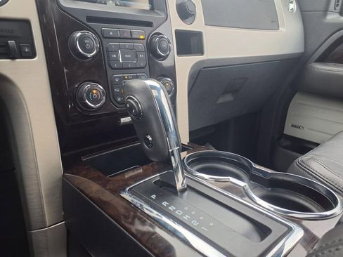 Used 2014 Ford F150 Platinum image 18