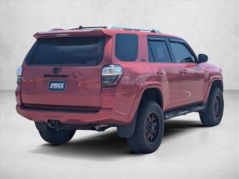 Used 2016 Toyota 4Runner SR5 AWD/4WD image 5