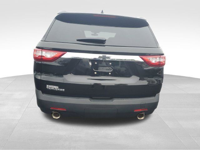 Used 2020 Chevrolet Traverse LS w/ LPO, Floor Liner Package FWD image 5