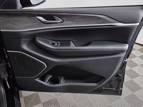 New 2026 Jeep Grand Cherokee Limited image 34