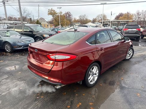 Used 2014 Ford Fusion SE image 6